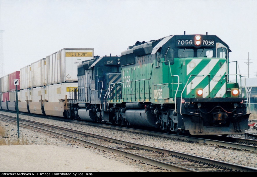 BNSF 7056 East